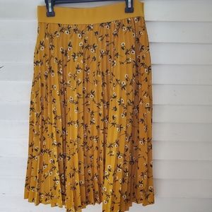 (Andi + James) pleated a-line midi skirt